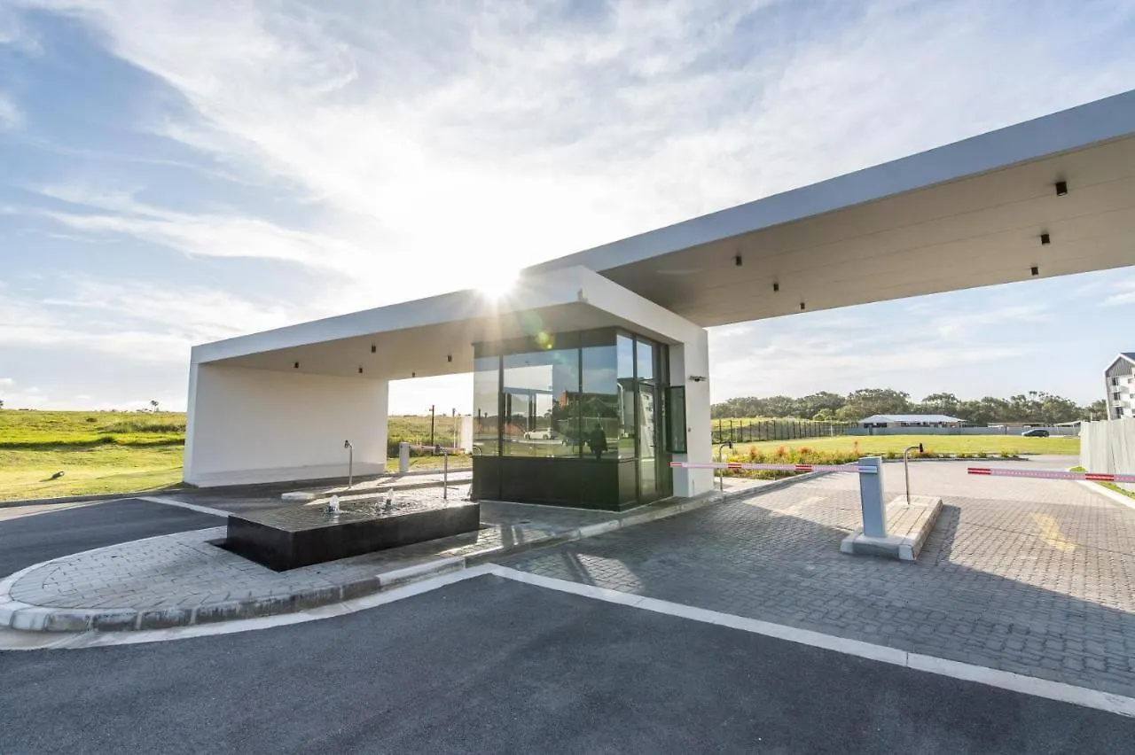 Bella Breeze 2 Bedroom Apartment Port Elizabeth 0*,  South Africa
